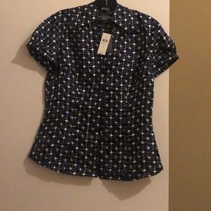 New Ann Taylor Silk Blouse. Size 4 Navy and White